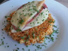 Hawaii-Schnitzel auf Tomaten-Reis - Rezept