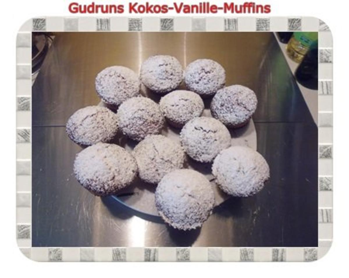 Muffins: Kokos-Vanille-Muffins gefüllt mit Sultaninen - Rezept - Bild Nr. 17