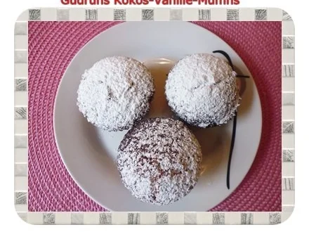 Rezept: Muffins: Kokos-Vanille-Muffins gefüllt mit Sultaninen Bild Nr. 19 Muffins: Kokos-Vanille-Muffins gefüllt mit Sultaninen - Rezept - Bild Nr. 19