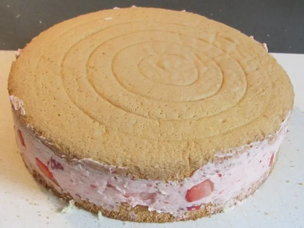 Erdbeer-Buttercreme-Törtchen (20er) - Rezept - Bild Nr. 3