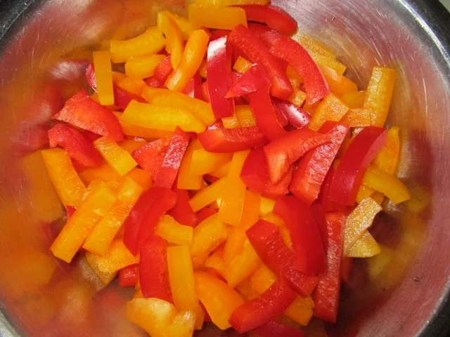 Rezept: Paprika-Suppe mit Hackbällchen Bild Nr. 9 Paprika-Suppe mit Hackbällchen - Rezept - Bild Nr. 9