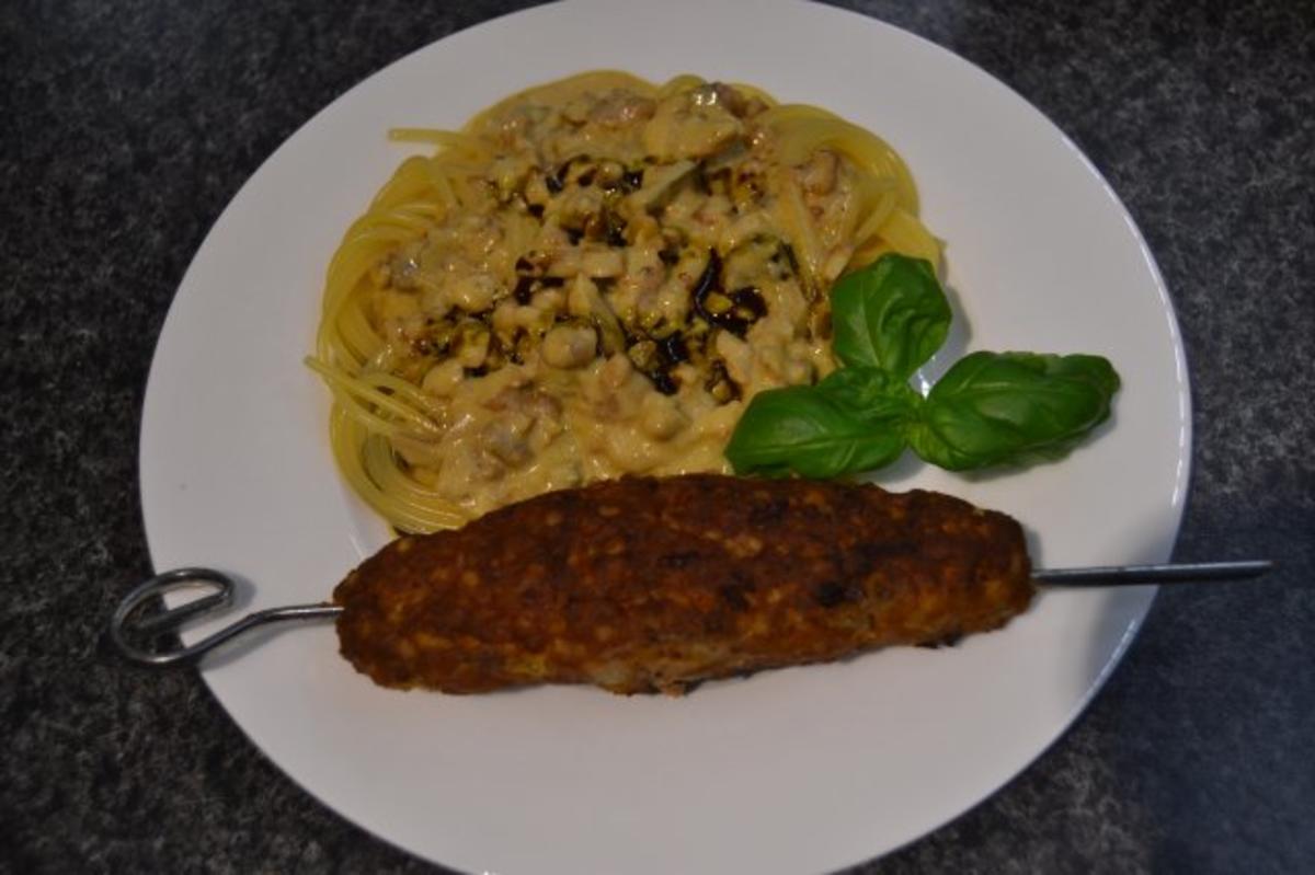 Spaghetti mit Walnuss-Gorgonzola Sauce - Rezept - Bild Nr. 3