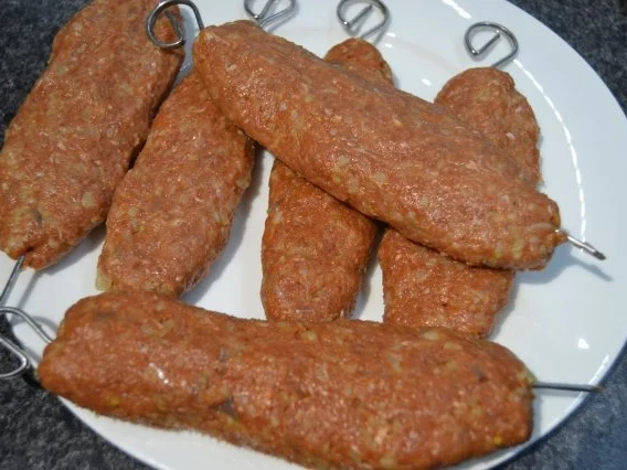 Hackfleischspieße mit Bulgur - Rezept - Bild Nr. 3