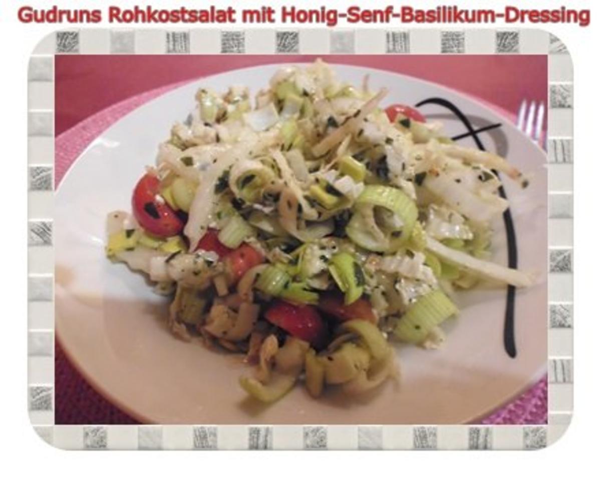 Salat: Rohkostsalat mit Honig-Senf-Basilikum-Dressing - Rezept
