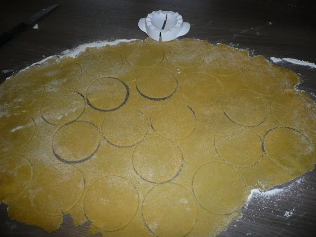 Mangold Ravioli mit einer Frühlingssoße. Ca.30 Stück - Rezept - Bild Nr. 5