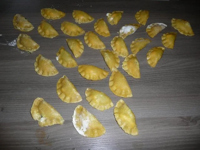 Mangold Ravioli mit einer Frühlingssoße. Ca.30 Stück - Rezept - Bild Nr. 7