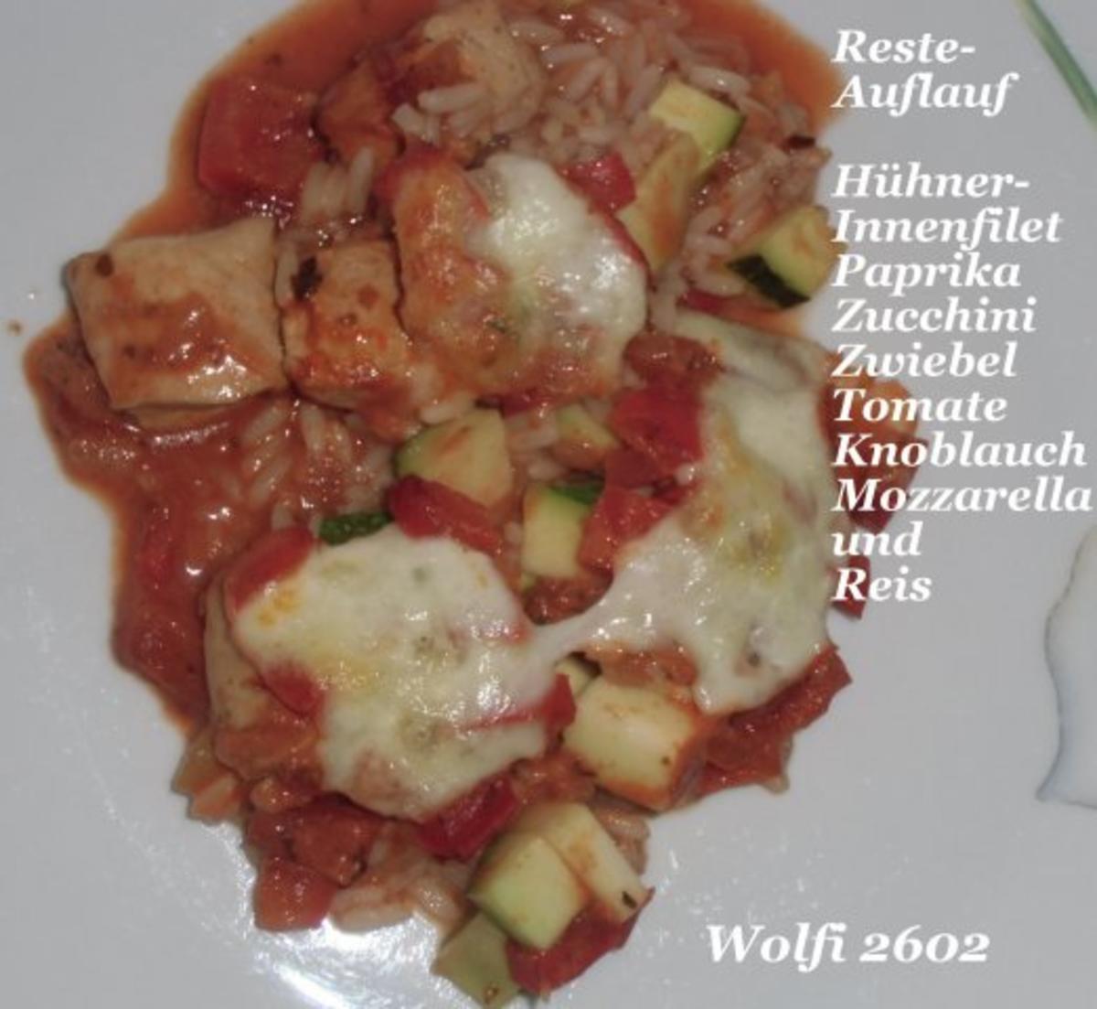 Huhn : Resteauflauf mit Hühnerinnenfilet, Paprika, Zucchini, Tomate, Zwiebel, Mozzarella - Rezept - Bild Nr. 3