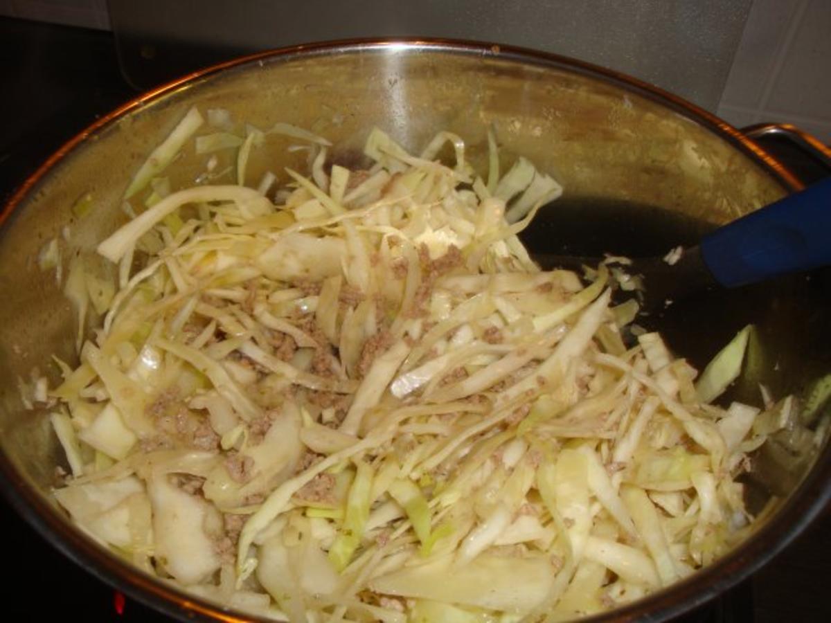Weißkohl-Hackfleisch-Topf - Rezept mit Bild Weißkohl-Hackfleisch-Topf - Rezept mit Bild