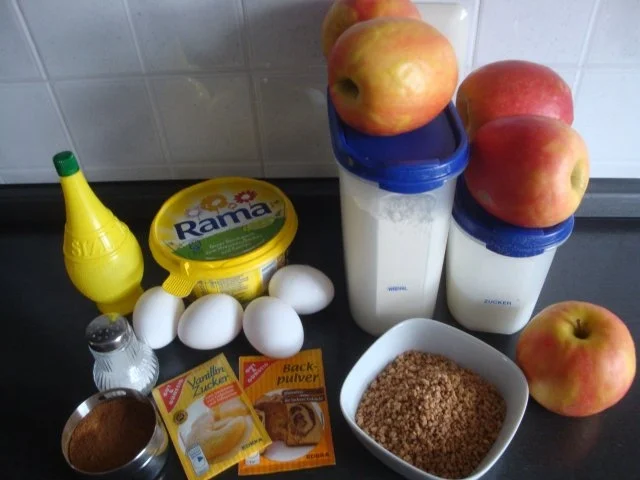 Apfel-Zimt-Blechkuchen mit Krokant - Rezept - Bild Nr. 2