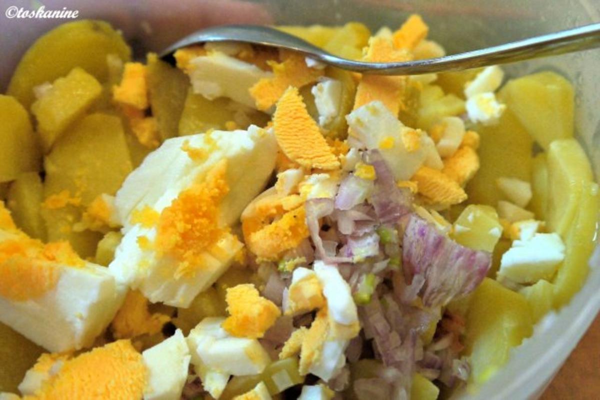 Joghurt-Kartoffelsalat mit Wiener Schnitzel - Rezept - Bild Nr. 5