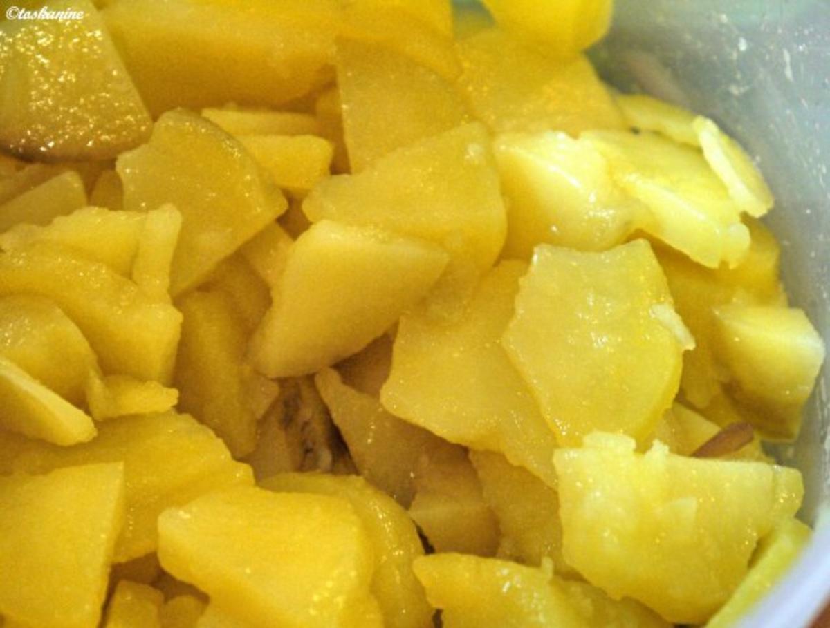 Joghurt-Kartoffelsalat mit Wiener Schnitzel - Rezept - Bild Nr. 2