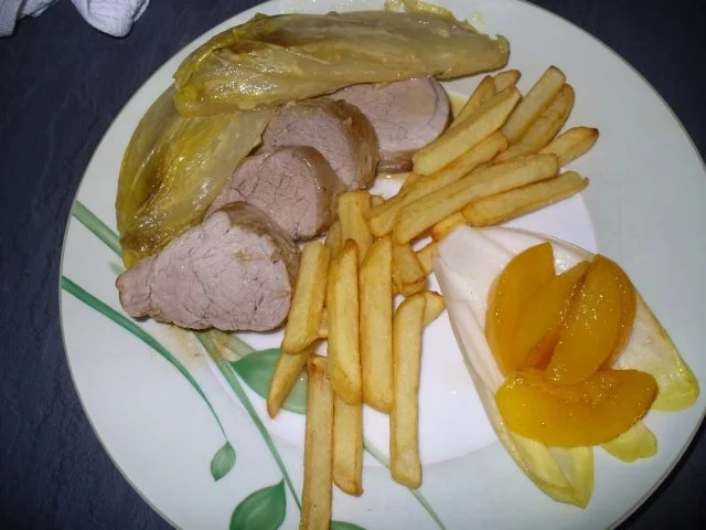 Schweinefilet mit pikant mariniertem Chicorèe - Rezept