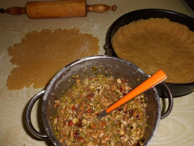 Rezept: Kuchen: Nuss-Karamellkuchen Bild Nr. 4 Kuchen: Nuss-Karamellkuchen - Rezept - Bild Nr. 4