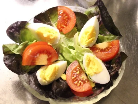 Rezept: Roter Kopfsalat an französischer Sauce für Gäste Bild Nr. 6 Roter Kopfsalat an französischer Sauce für Gäste - Rezept - Bild Nr. 6