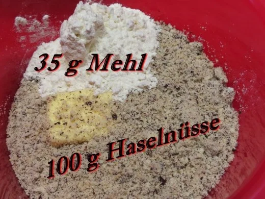 Rezept: Nuss-Streuselteilchen Bild Nr. 3 Nuss-Streuselteilchen - Rezept - Bild Nr. 3