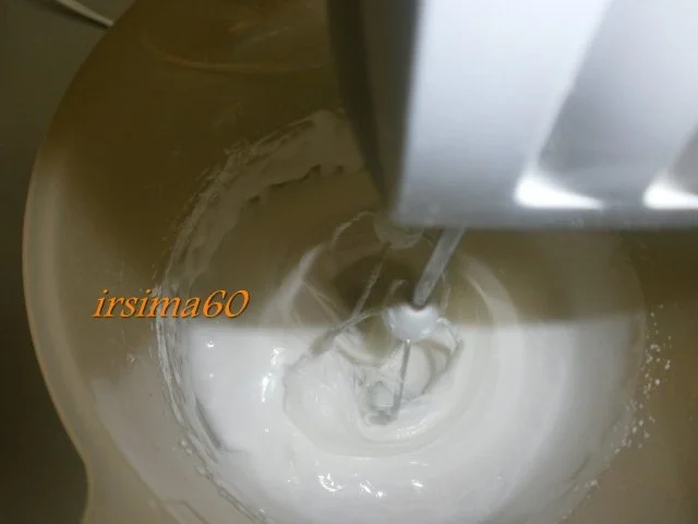 Rezept: Blütenpaste nach Nicholas Lodge Bild Nr. 5 Blütenpaste nach Nicholas Lodge - Rezept - Bild Nr. 5