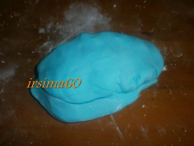 Rezept: Rollfondant Bild Nr. 7 Rollfondant - Rezept - Bild Nr. 7