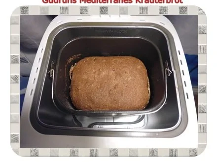 Rezept: Brot: Mediterranes Kräuterbrot Bild Nr. 15 Brot: Mediterranes Kräuterbrot - Rezept - Bild Nr. 15