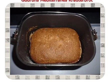 Rezept: Brot: Mediterranes Kräuterbrot Bild Nr. 16 Brot: Mediterranes Kräuterbrot - Rezept - Bild Nr. 16