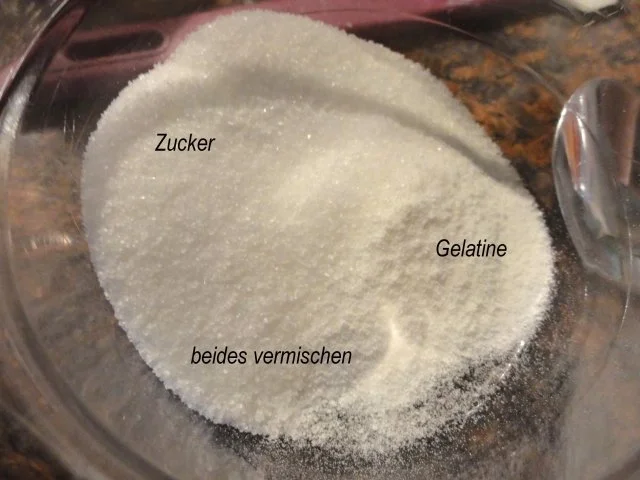 Rezept: Dessert: ERDBEER - SAHNE - JOGHURT Bild Nr. 6 Dessert: ERDBEER - SAHNE - JOGHURT - Rezept - Bild Nr. 6