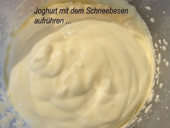 Rezept: Dessert: ERDBEER - SAHNE - JOGHURT Bild Nr. 7 Dessert: ERDBEER - SAHNE - JOGHURT - Rezept - Bild Nr. 7