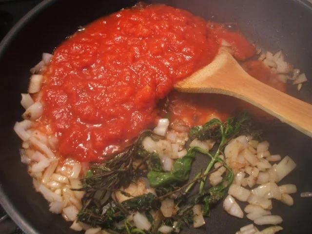 Rezept: Innereien: Rinderleber in Tomaten Bild Nr. 7 Innereien: Rinderleber in Tomaten - Rezept - Bild Nr. 7