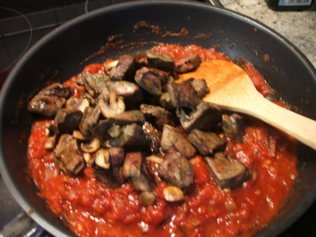 Rezept: Innereien: Rinderleber in Tomaten Bild Nr. 8 Innereien: Rinderleber in Tomaten - Rezept - Bild Nr. 8