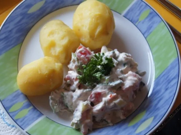 Rezept: Pellkartoffeln mit Quark-Dip Pellkartoffeln mit Quark-Dip - Rezept