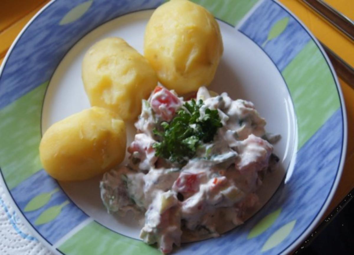 Pellkartoffeln mit Quark-Dip - Rezept mit Bild - kochbar.de