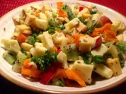 fruchtiger Käsesalat mit Äpfeln, Kiwi und Paprika - Rezept