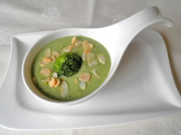 Rezept: Brokkoli - Suppe ... Bild Nr. 2 Brokkoli - Suppe ... - Rezept - Bild Nr. 2
