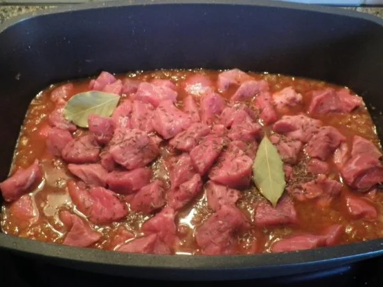Rezept: Saftgulasch "Wiener Art" Bild Nr. 9 Saftgulasch "Wiener Art" - Rezept - Bild Nr. 9