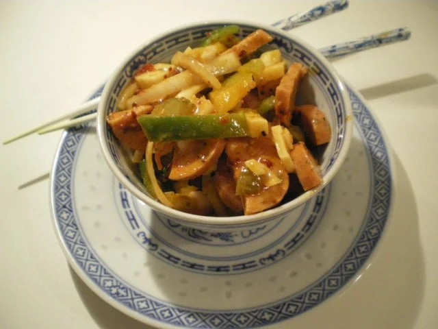 Rezept: Chinesischer Wurst-Käse-Salat Chinesischer Wurst-Käse-Salat - Rezept