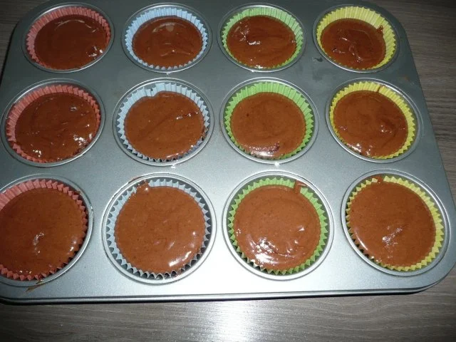 Schoko - Cupcakes mit Johannis - + Brombeere - Quark - Topping ! - Rezept - Bild Nr. 2