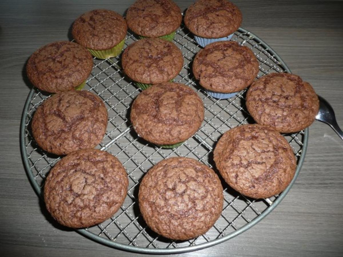 Schoko - Cupcakes mit Johannis - + Brombeere - Quark - Topping ! - Rezept - Bild Nr. 5