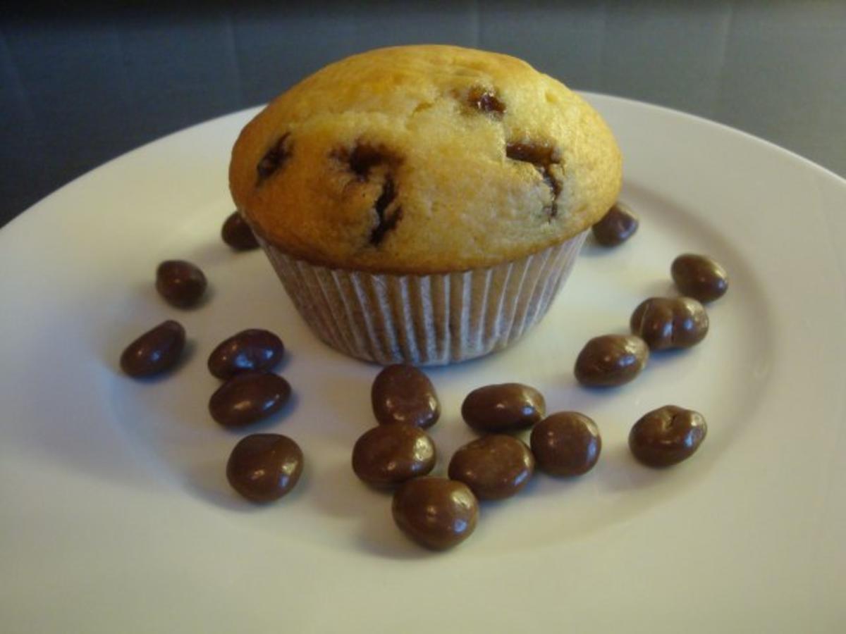 Muffins mit Schoko-Rosinen - Rezept mit Bild - kochbar.de