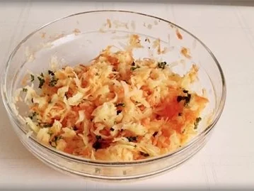 Rezept: Kartoffel-Möhren Puffer mit „dem Korn der Inkas“ verfeinert Bild Nr. 10 Kartoffel-Möhren Puffer mit „dem Korn der Inkas“ verfeinert - Rezept - Bild Nr. 10