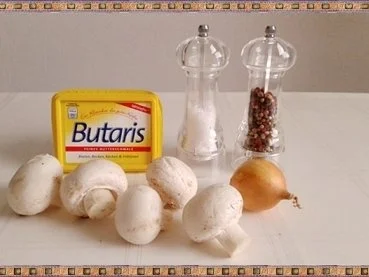 Rezept: Gefüllte Kartoffelklöße mit Sauerkraut und Champignons nach Art des Hauses Bild Nr. 5 Gefüllte Kartoffelklöße mit Sauerkraut und Champignons nach Art des Hauses - Rezept - Bild Nr. 5