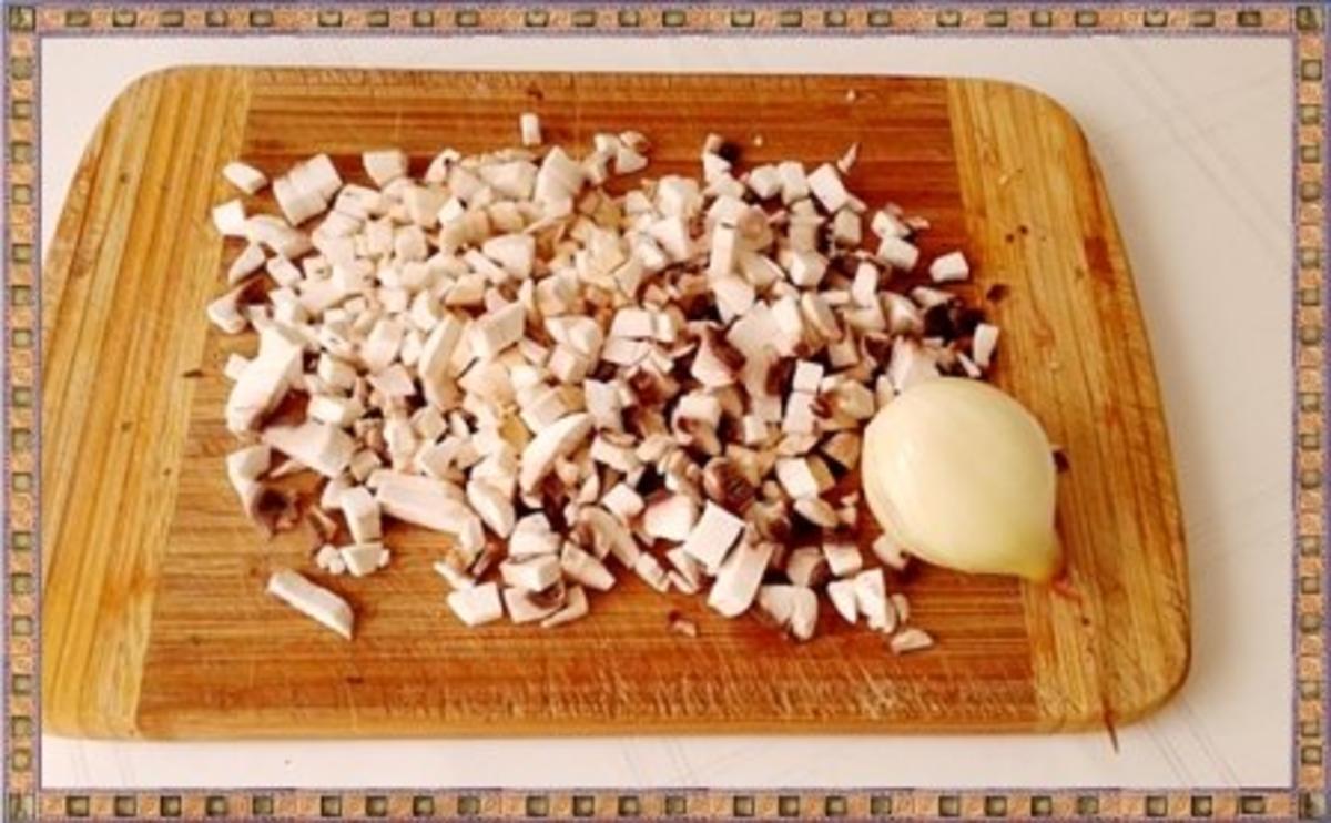 Gefüllte Kartoffelklöße  mit Sauerkraut  und  Champignons  nach Art des Hauses - Rezept - Bild Nr. 7