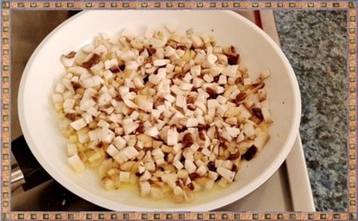 Gefüllte Kartoffelklöße  mit Sauerkraut  und  Champignons  nach Art des Hauses - Rezept - Bild Nr. 8