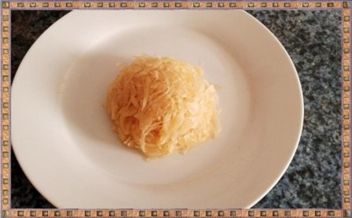 Gefüllte Kartoffelklöße  mit Sauerkraut  und  Champignons  nach Art des Hauses - Rezept - Bild Nr. 13