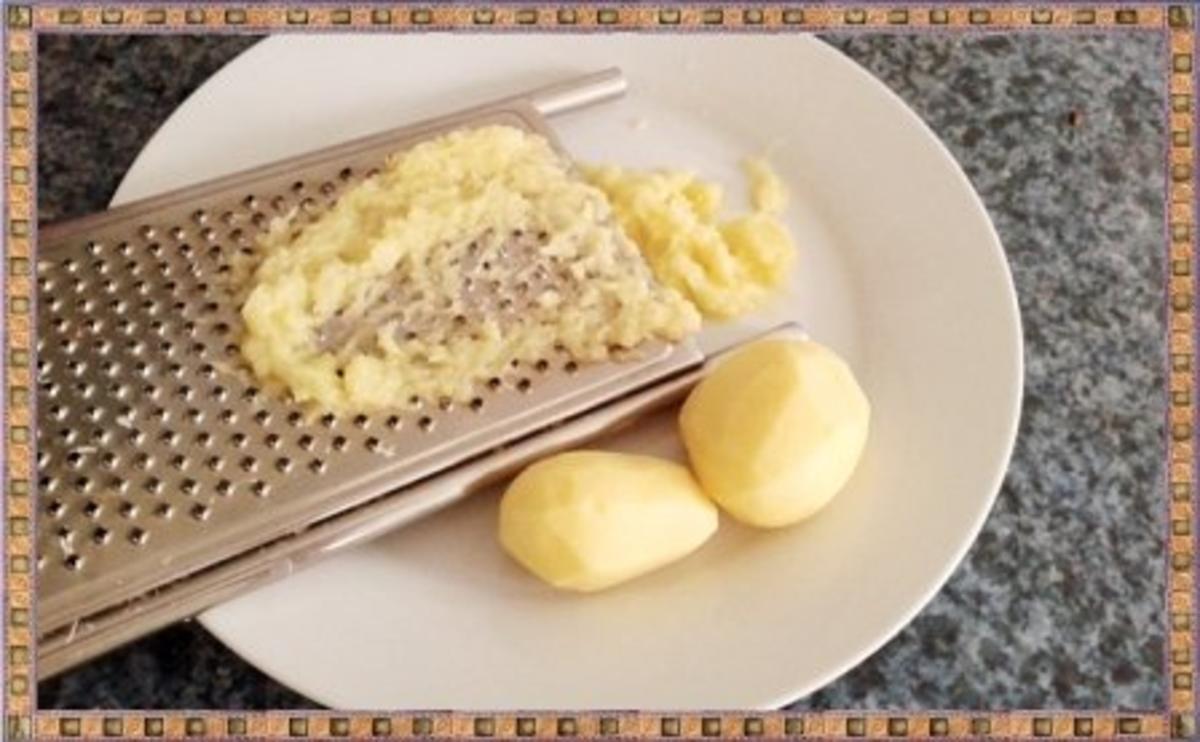 Gefüllte Kartoffelklöße  mit Sauerkraut  und  Champignons  nach Art des Hauses - Rezept - Bild Nr. 16