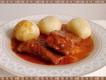 Rezept: Gefüllte Kartoffelklöße mit Sauerkraut und Champignons nach Art des Hauses Bild Nr. 32 Gefüllte Kartoffelklöße mit Sauerkraut und Champignons nach Art des Hauses - Rezept - Bild Nr. 32