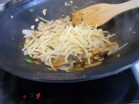 Shii-Take-Hähnchen in Kokos-Curry-Soße - Rezept - Bild Nr. 2