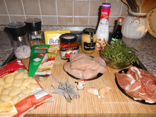 Rezept: Puten-Saltimbocca mit Gnocchi Burro Salvia>> Bild Nr. 2 Puten-Saltimbocca mit Gnocchi Burro Salvia>> - Rezept - Bild Nr. 2