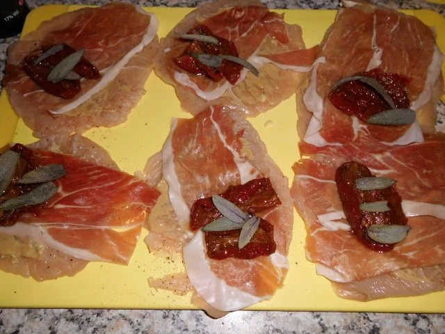 Rezept: Puten-Saltimbocca mit Gnocchi Burro Salvia>> Bild Nr. 8 Puten-Saltimbocca mit Gnocchi Burro Salvia>> - Rezept - Bild Nr. 8