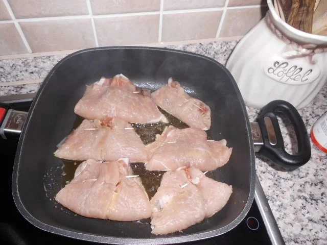 Rezept: Puten-Saltimbocca mit Gnocchi Burro Salvia>> Bild Nr. 10 Puten-Saltimbocca mit Gnocchi Burro Salvia>> - Rezept - Bild Nr. 10