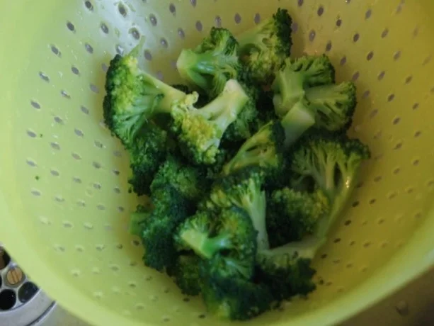 Omelett mit Brokkoli und Paprika - Rezept - Bild Nr. 5