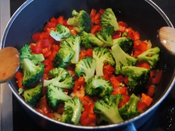 Omelett mit Brokkoli und Paprika - Rezept - Bild Nr. 8