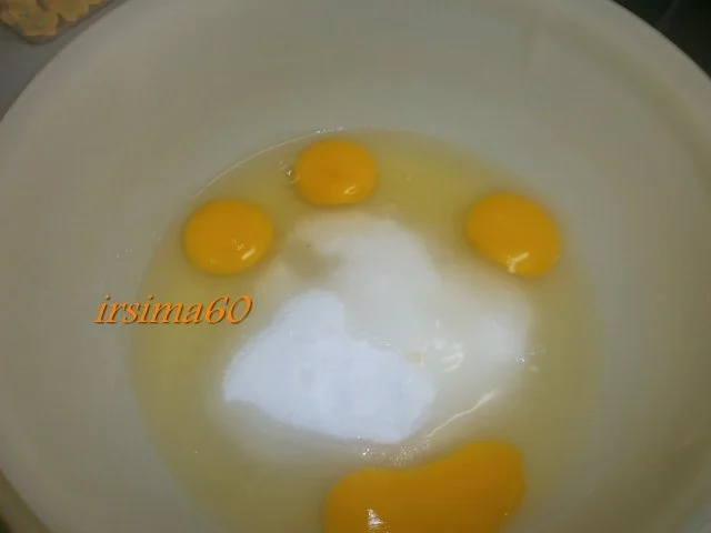 Frühlings Torte mit Mandarinen-Quark-Füllung und Fondantdecke - Rezept - Bild Nr. 3